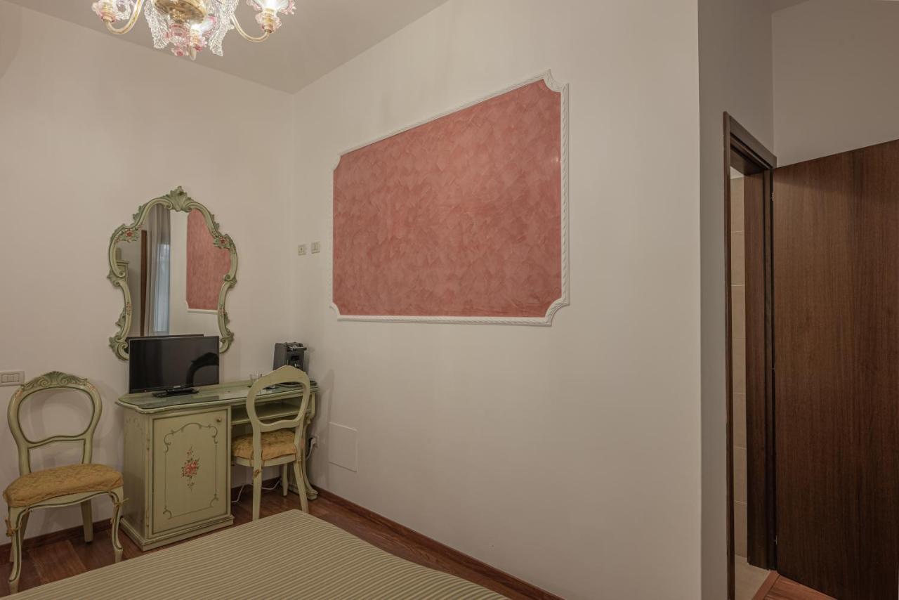 Al Sotoportego Hotel Venecia