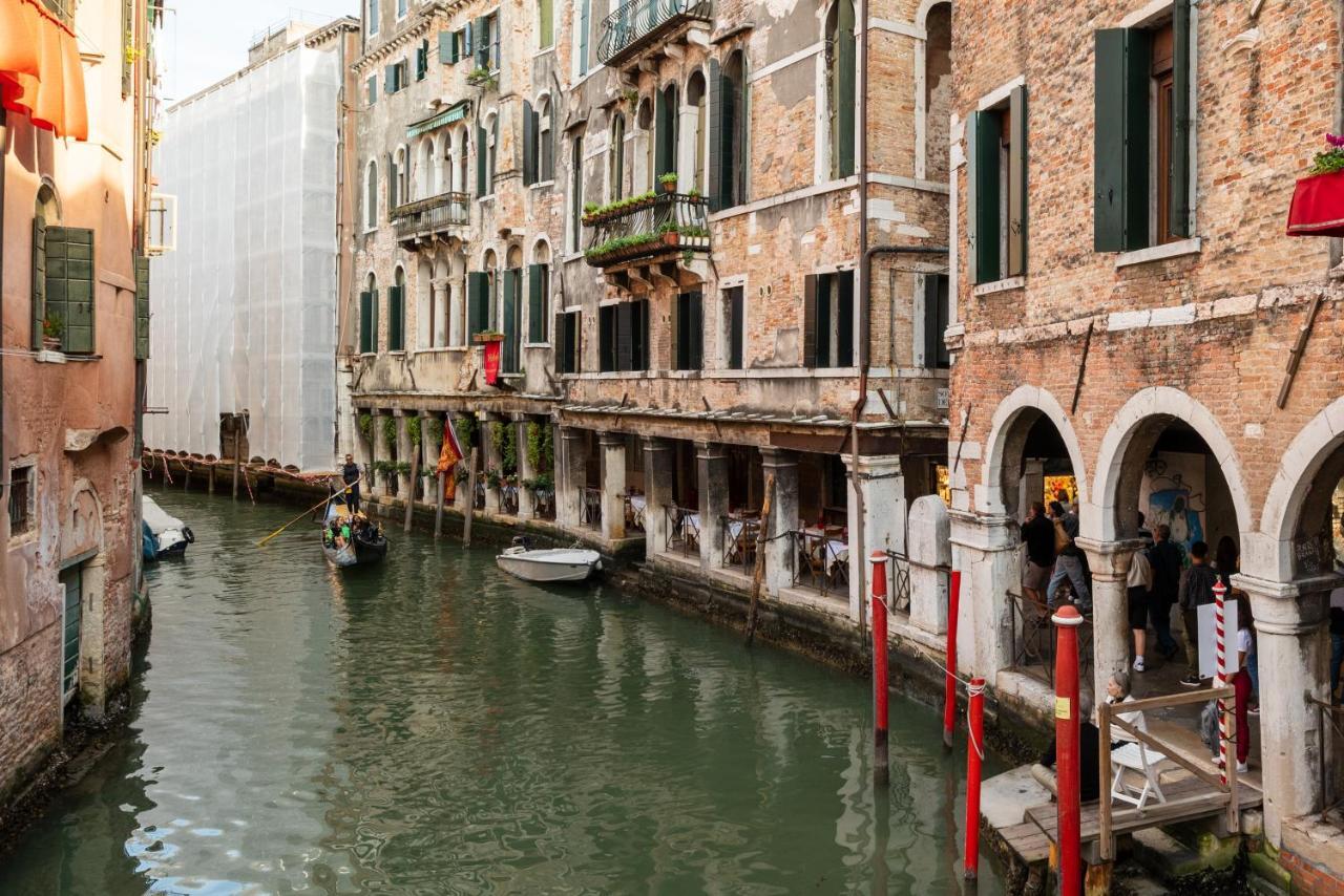 Al Sotoportego * Venise